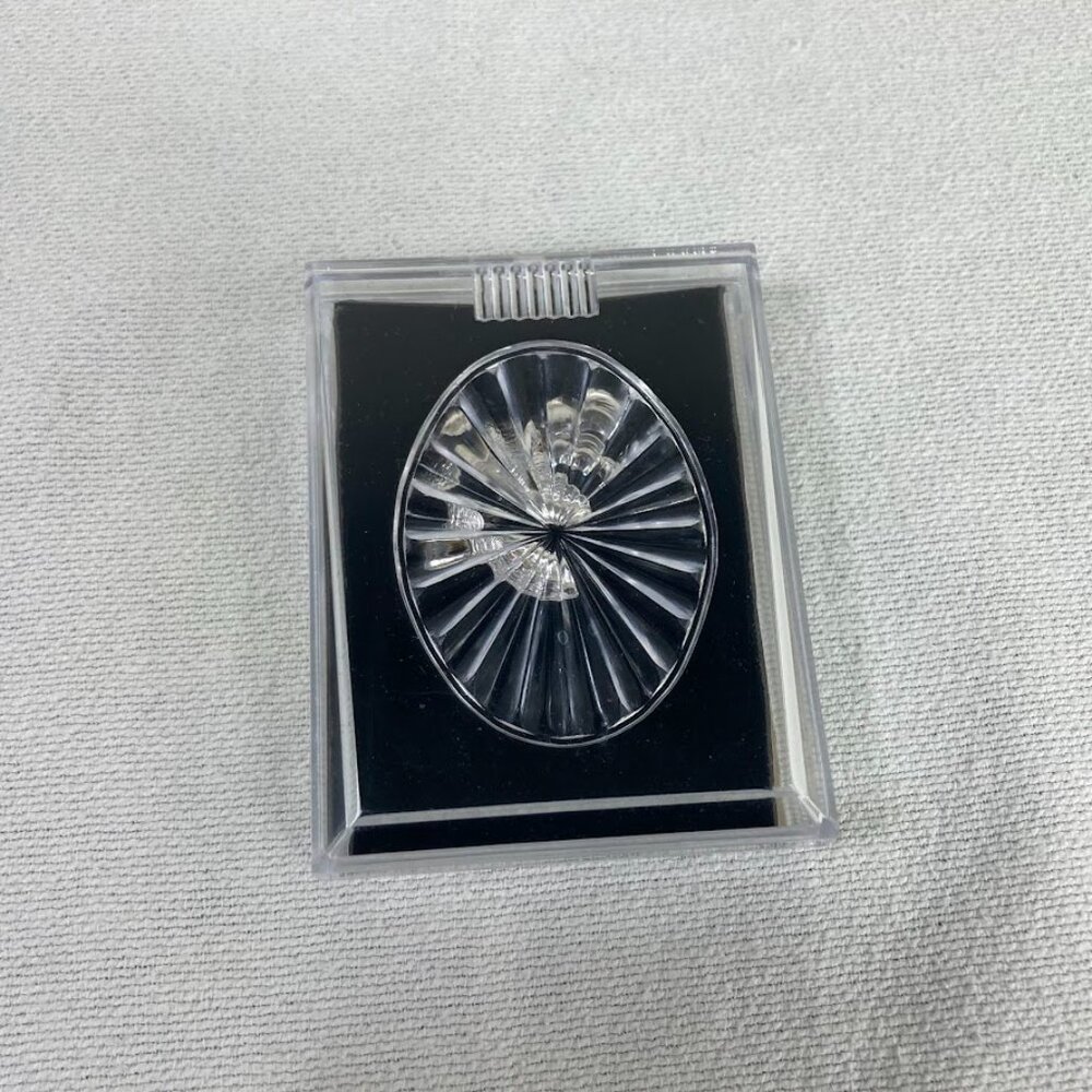 Silver Swirl Christmas Tree Brooch Pin in Display Box Vintage Holiday Jewelry - Picture 5 of 8
